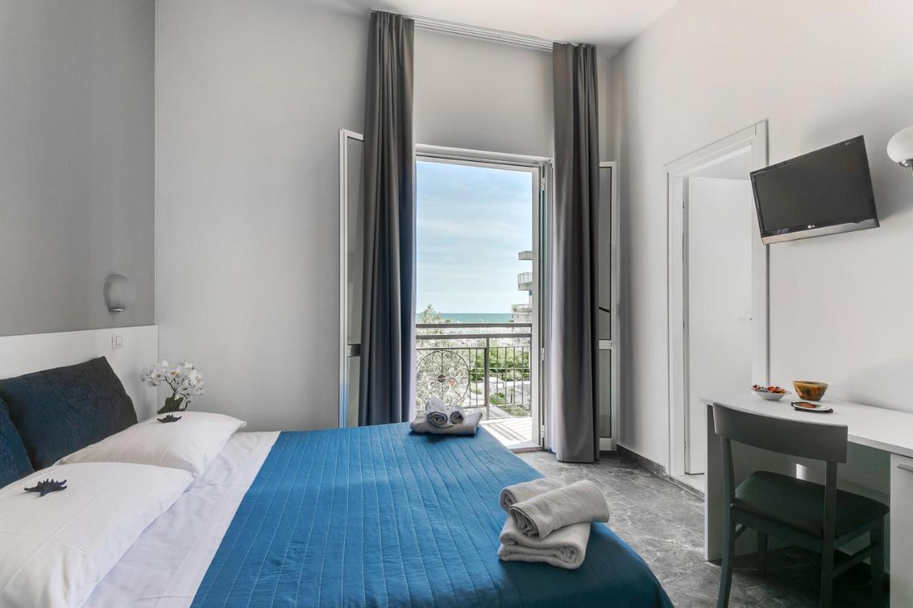 Hotel Quisisana Римини Екстериор снимка