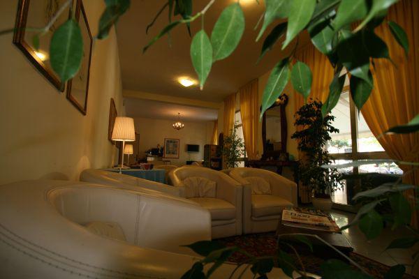 Hotel Quisisana Римини Екстериор снимка